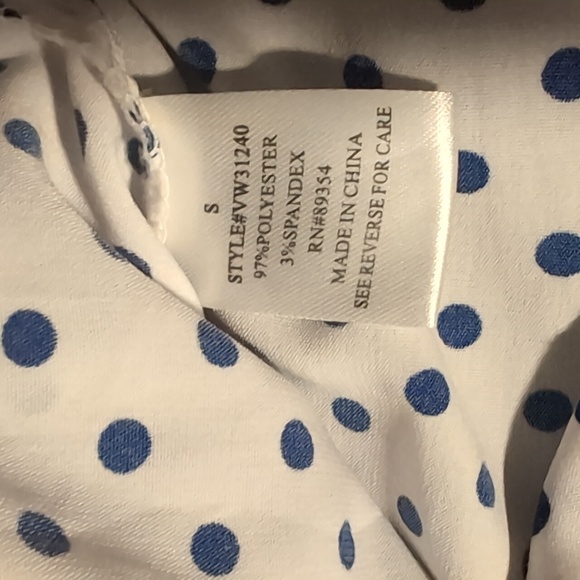 2/$10 Adrienne Vittadini polkadot button down top - Picture 3 of 5